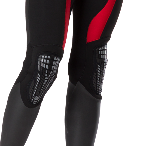 モビーズのマキシマム（MAXIMUM）特徴のフォーディー（４D）パッドは膝部の保護性能を高めつつもフレキシブルな動きを確保します。